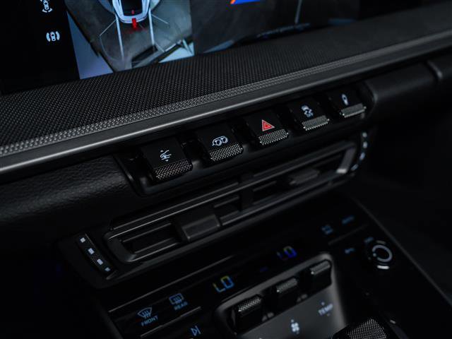 Used 2024 Porsche 911 Carrera 4S image 27