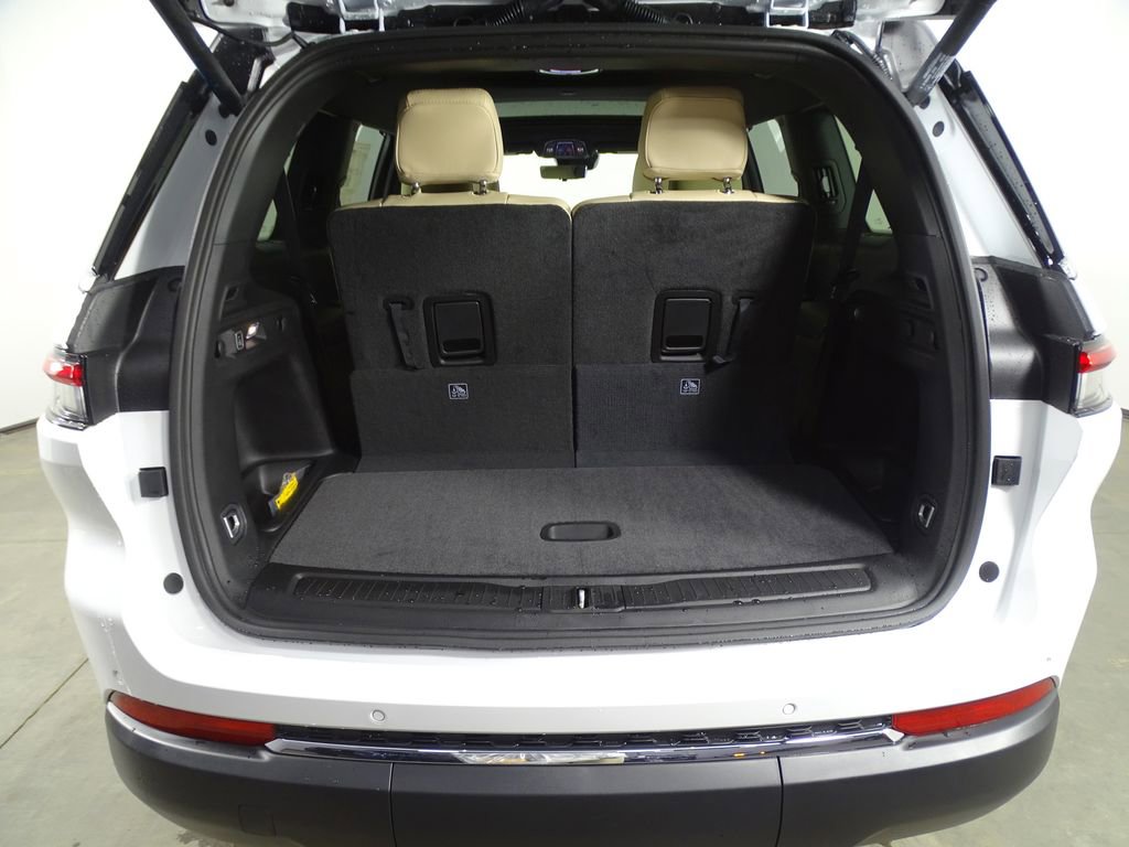 New 2025 Jeep Grand Cherokee L Limited image 17