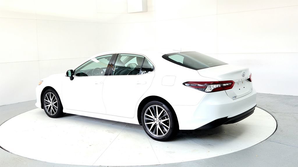 Used 2024 Toyota Camry XLE w/ Cold Weather Package AWD/4WD image 4