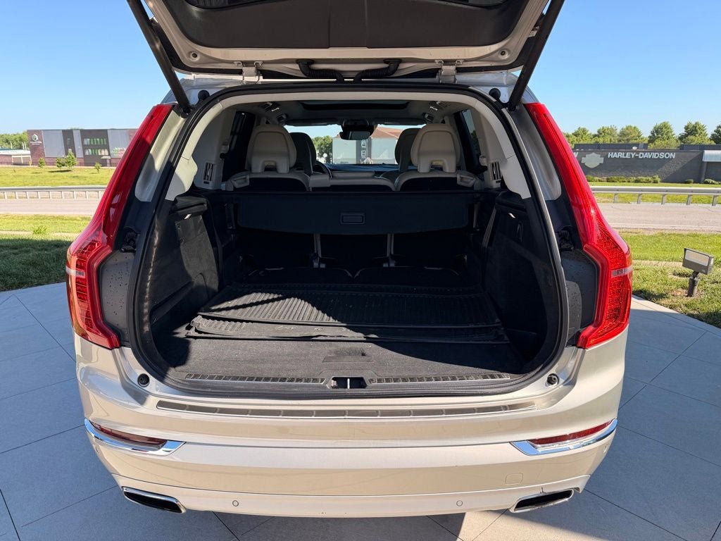 Used 2016 Volvo XC90 T6 Inscription w/ Protection Package Plus AWD/4WD image 31