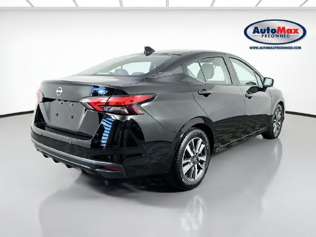 Used 2024 Nissan Versa SV FWD image 2