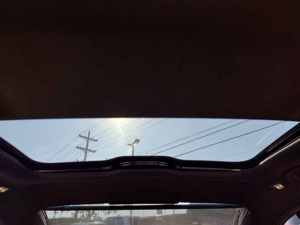 Used 2016 BMW 740i image 28