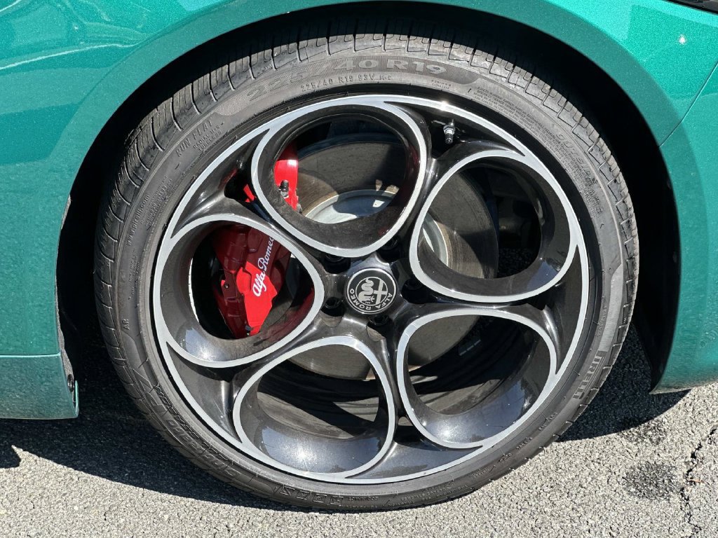 New 2026 Alfa Romeo Giulia AWD w/ Driving Assist Package image 11