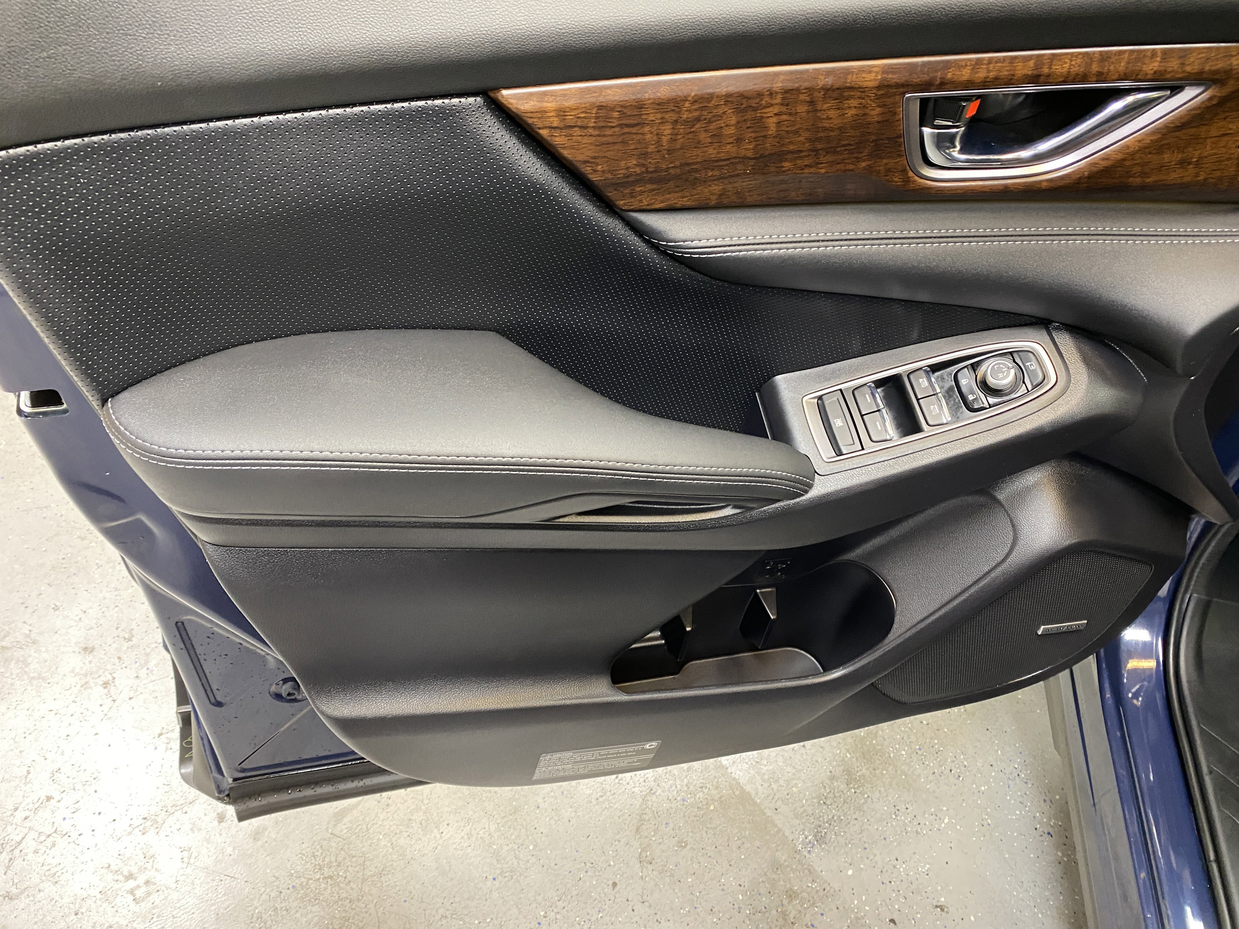 Used 2025 Subaru Ascent Touring w/ Popular Package #2 image 21