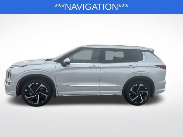 Used 2024 Mitsubishi Outlander SEL image 2