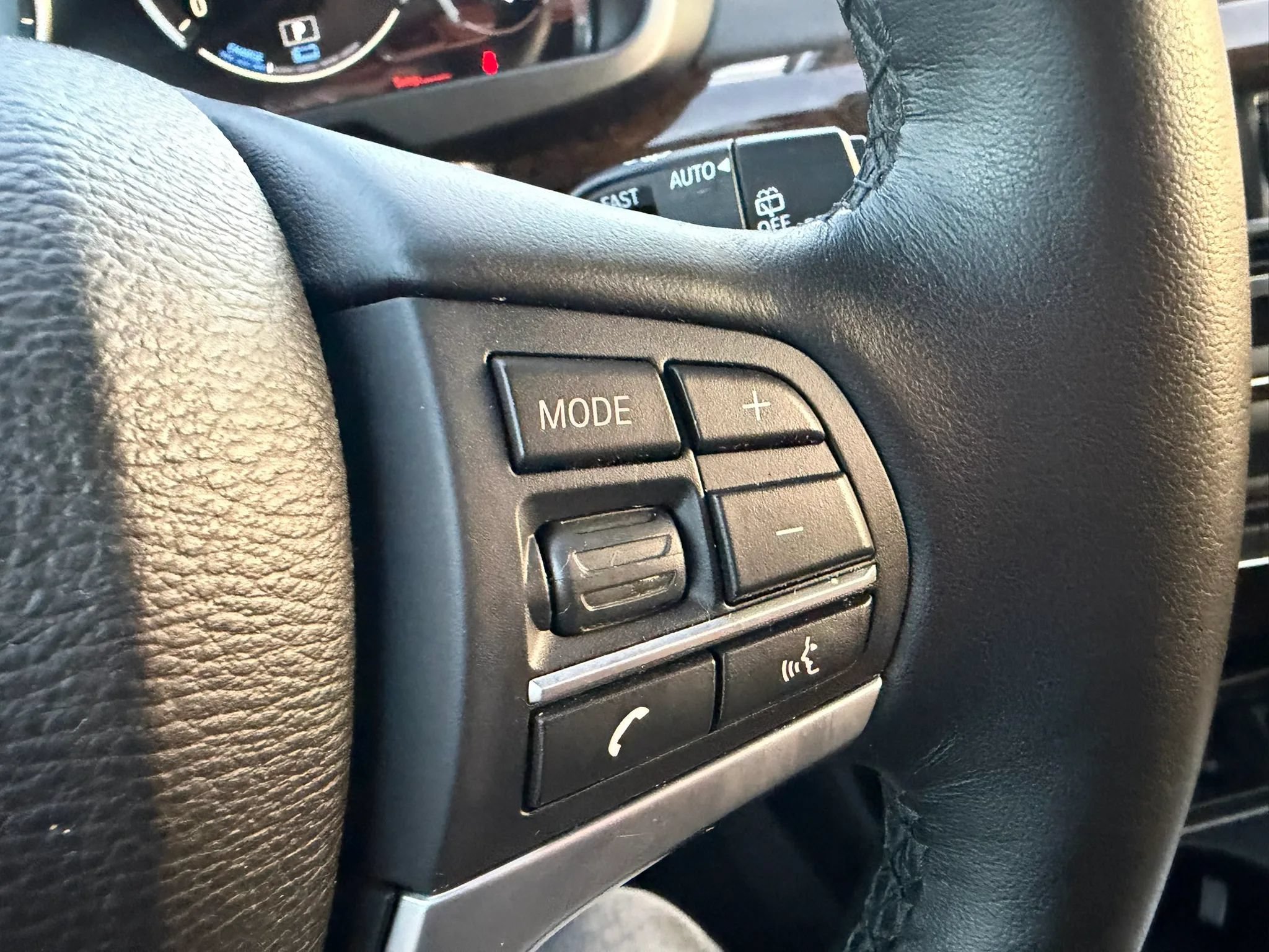 Used 2016 BMW X5 xDrive40e AWD/4WD image 14