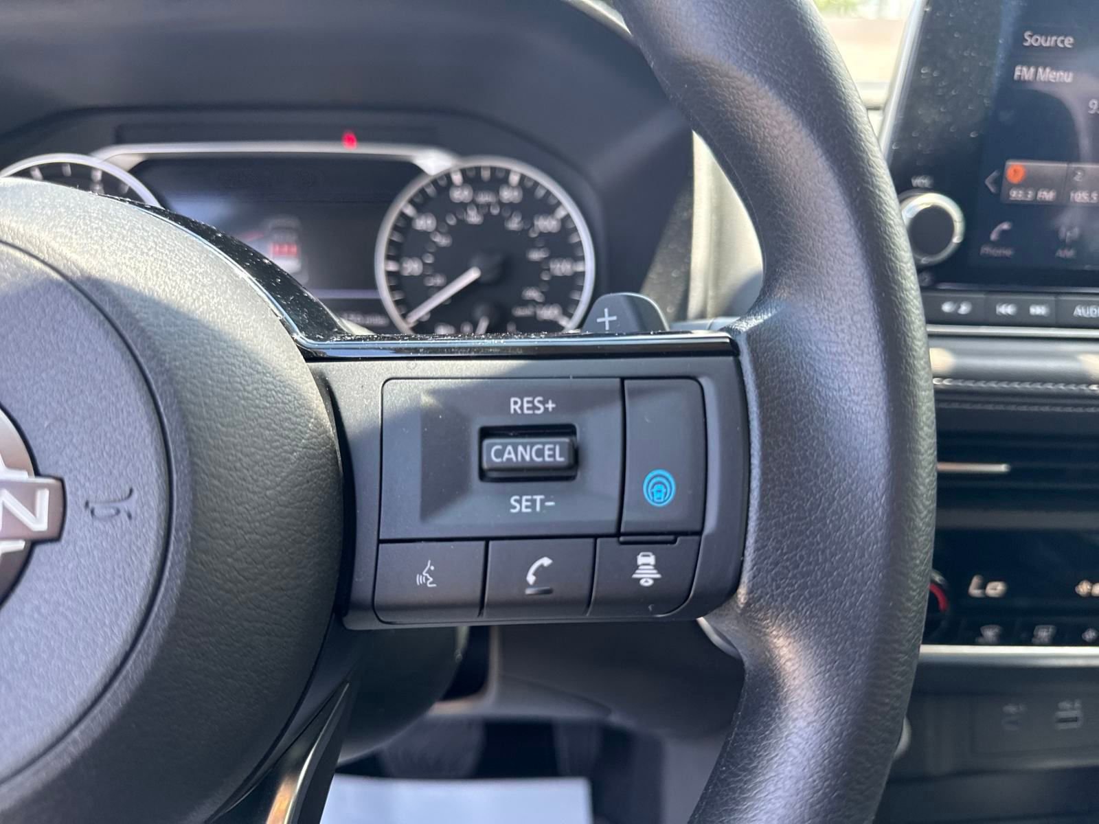 Certified 2023 Nissan Rogue SV image 15