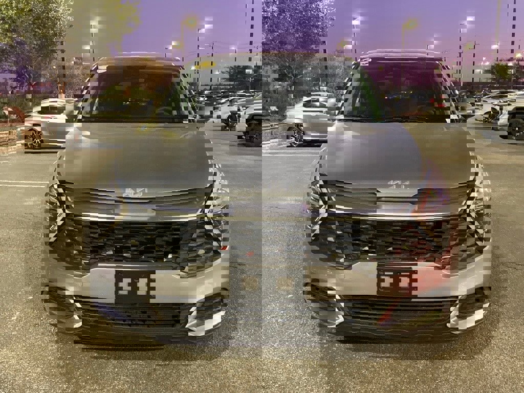 Used 2025 Kia Sportage LX video 2