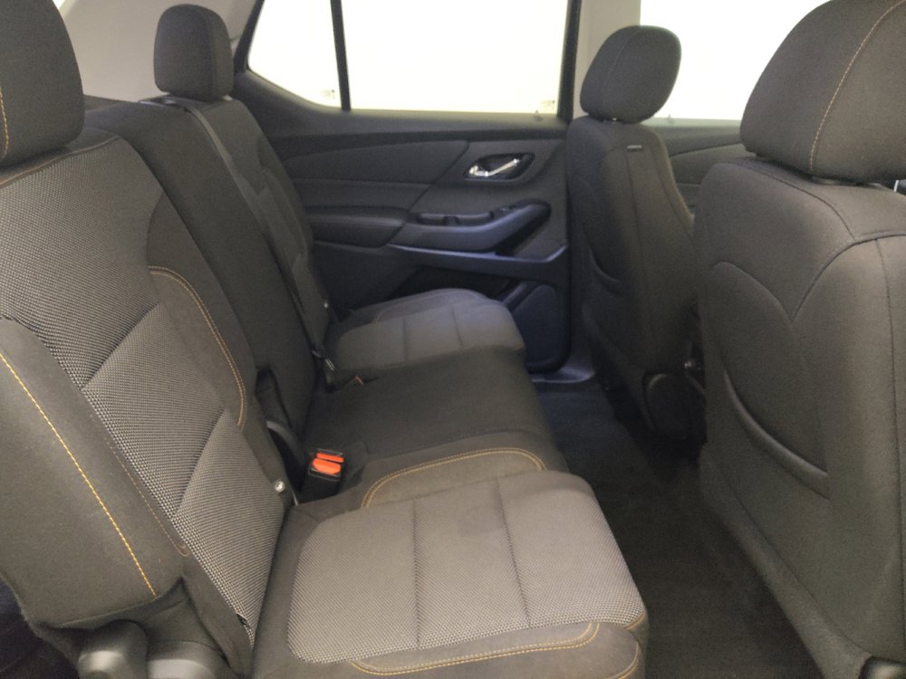 Used 2019 Chevrolet Traverse LT FWD image 19
