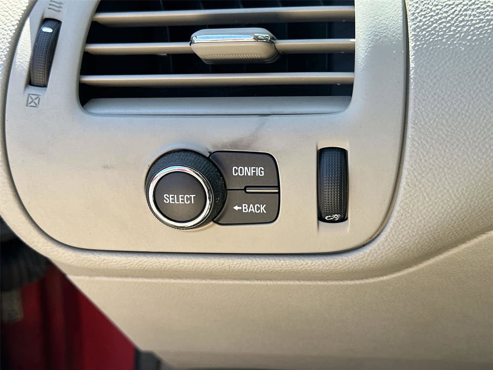 Used 2013 Chevrolet Volt Premium w/ Premium Trim Package FWD image 36