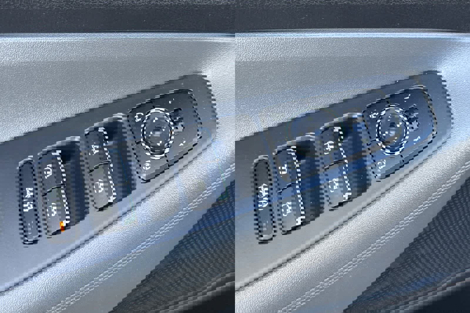 Used 2023 Hyundai Santa Fe SE w/ Cargo Package image 13