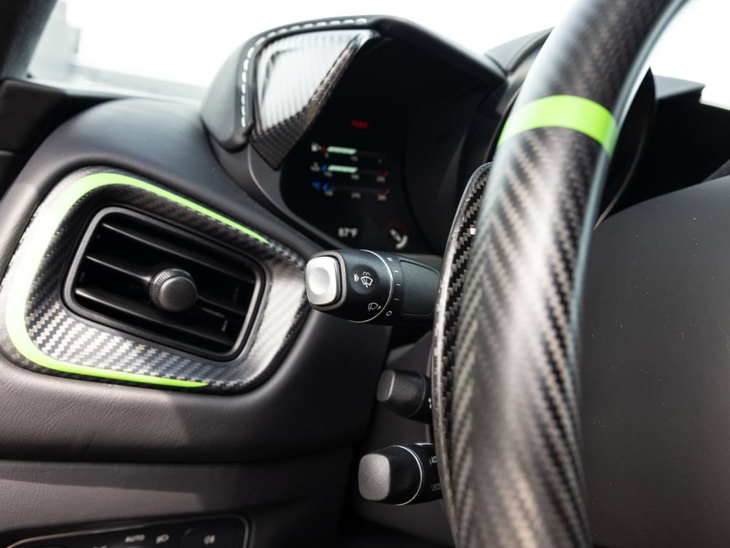 Used 2023 Aston Martin V12 Vantage RWD image 35