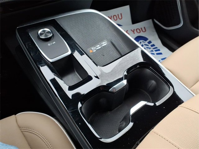 Used 2025 Buick Enclave Preferred w/ Power Package image 18