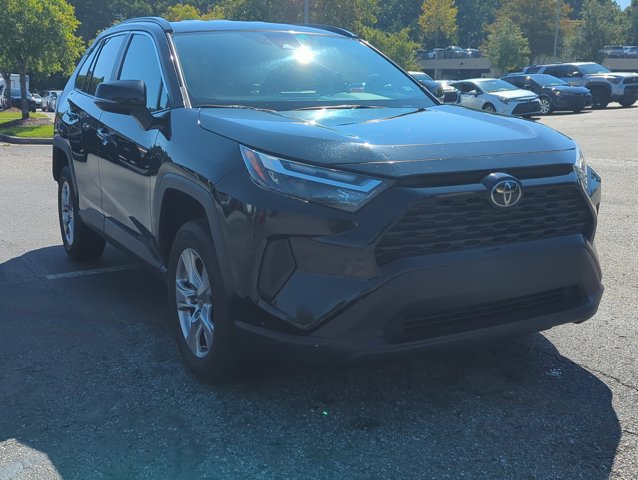 Used 2025 Toyota RAV4 XLE FWD image 3