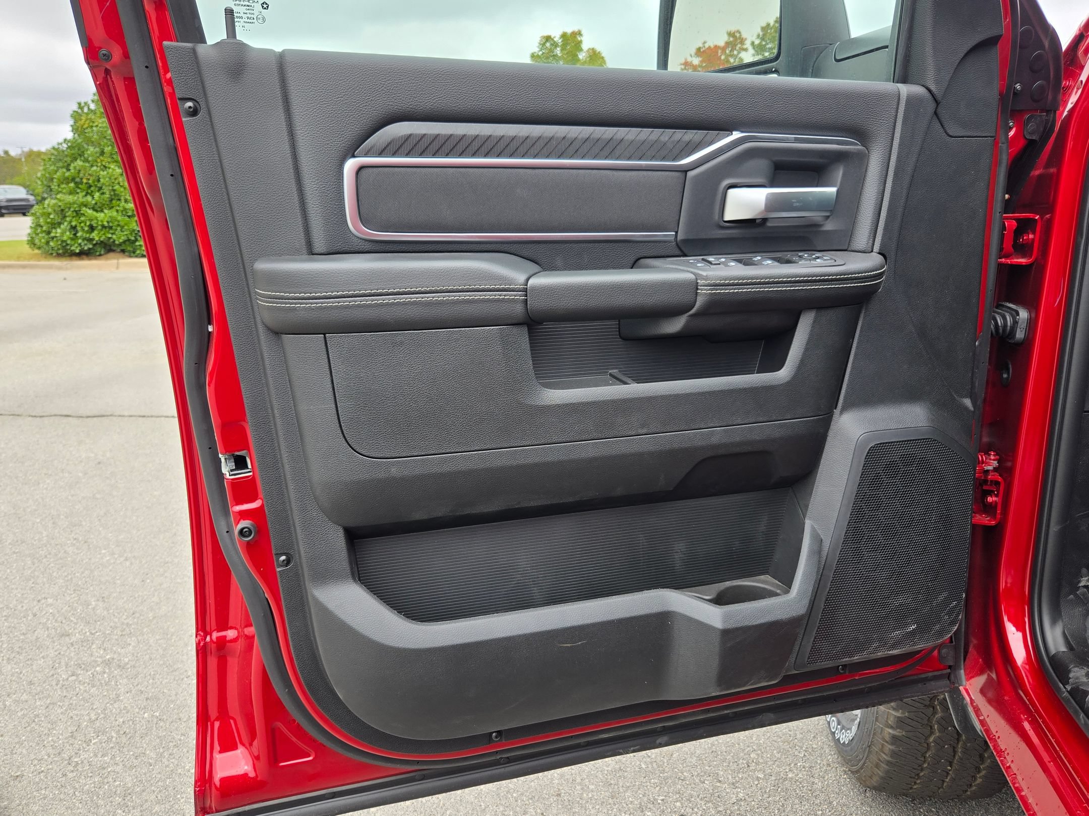New 2026 RAM 2500 Big Horn AWD/4WD image 17