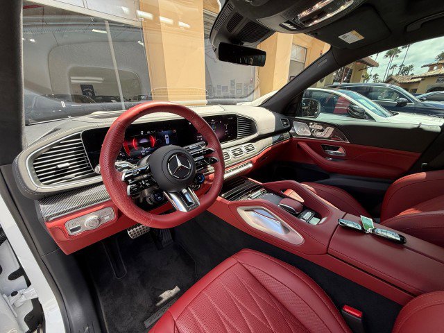 Used 2025 Mercedes-Benz GLS 63 AMG 4MATIC image 14