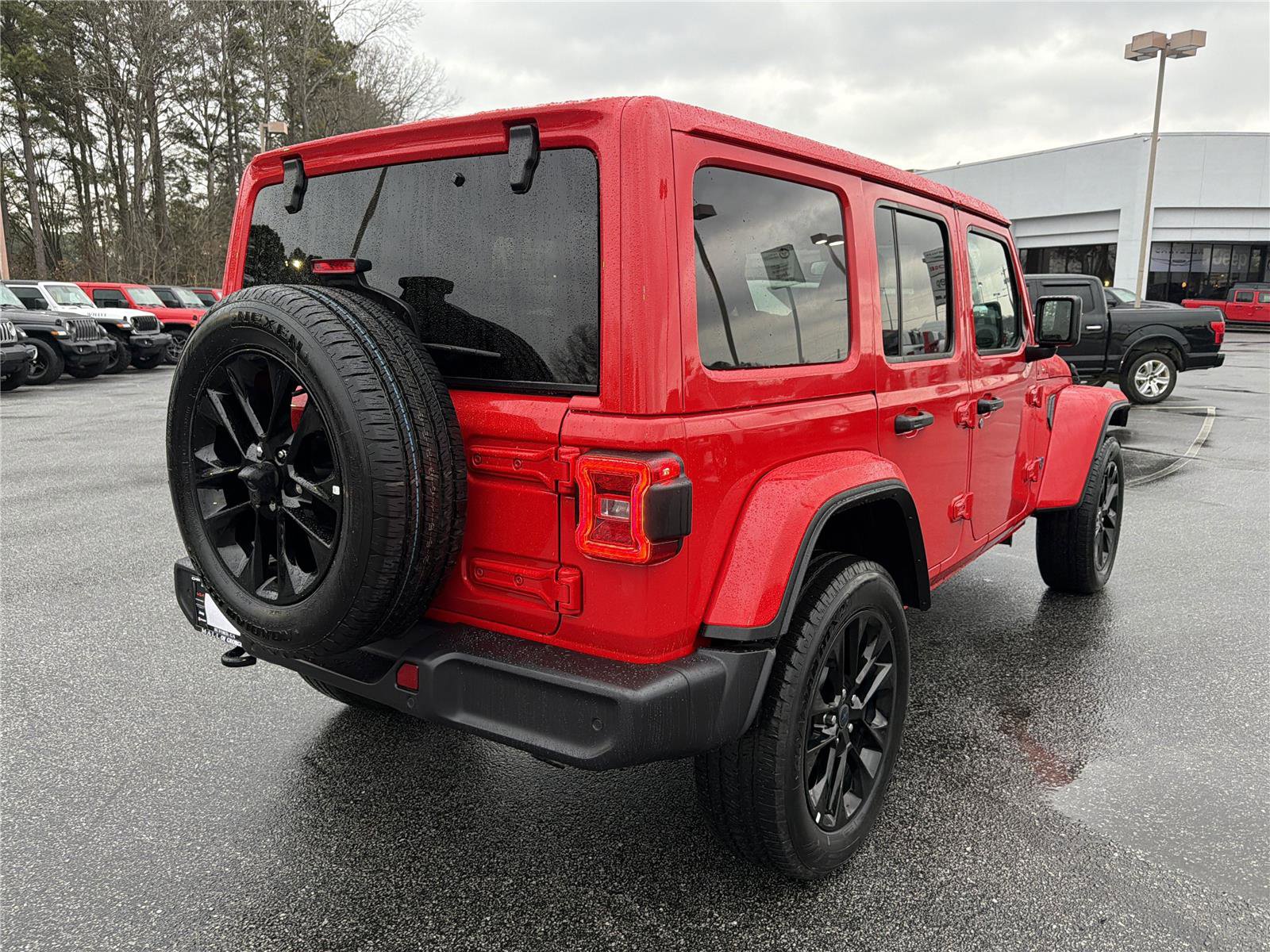 Used 2025 Jeep Wrangler Sahara w/ Safety Group image 6
