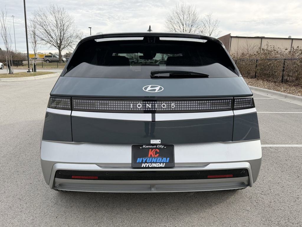 New 2026 Hyundai Ioniq 5 Limited image 4