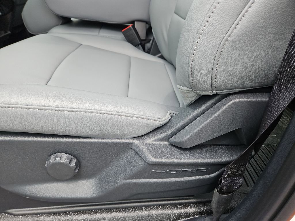 New 2026 Ford F250 XL AWD/4WD image 23