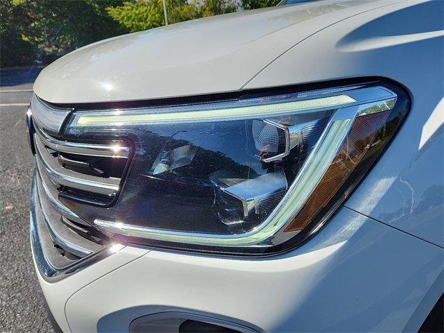 Certified 2024 Volkswagen Atlas SE image 9