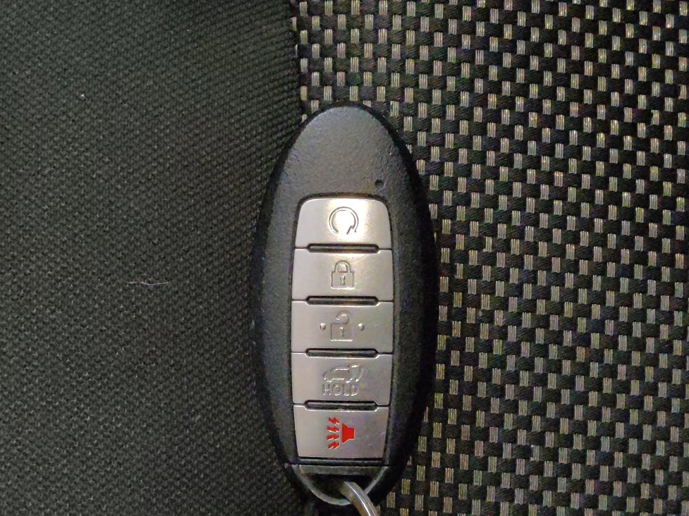 Used 2019 Nissan Pathfinder S image 32