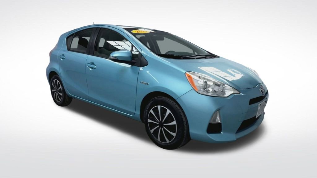 Used 2013 Toyota Prius C One image 2