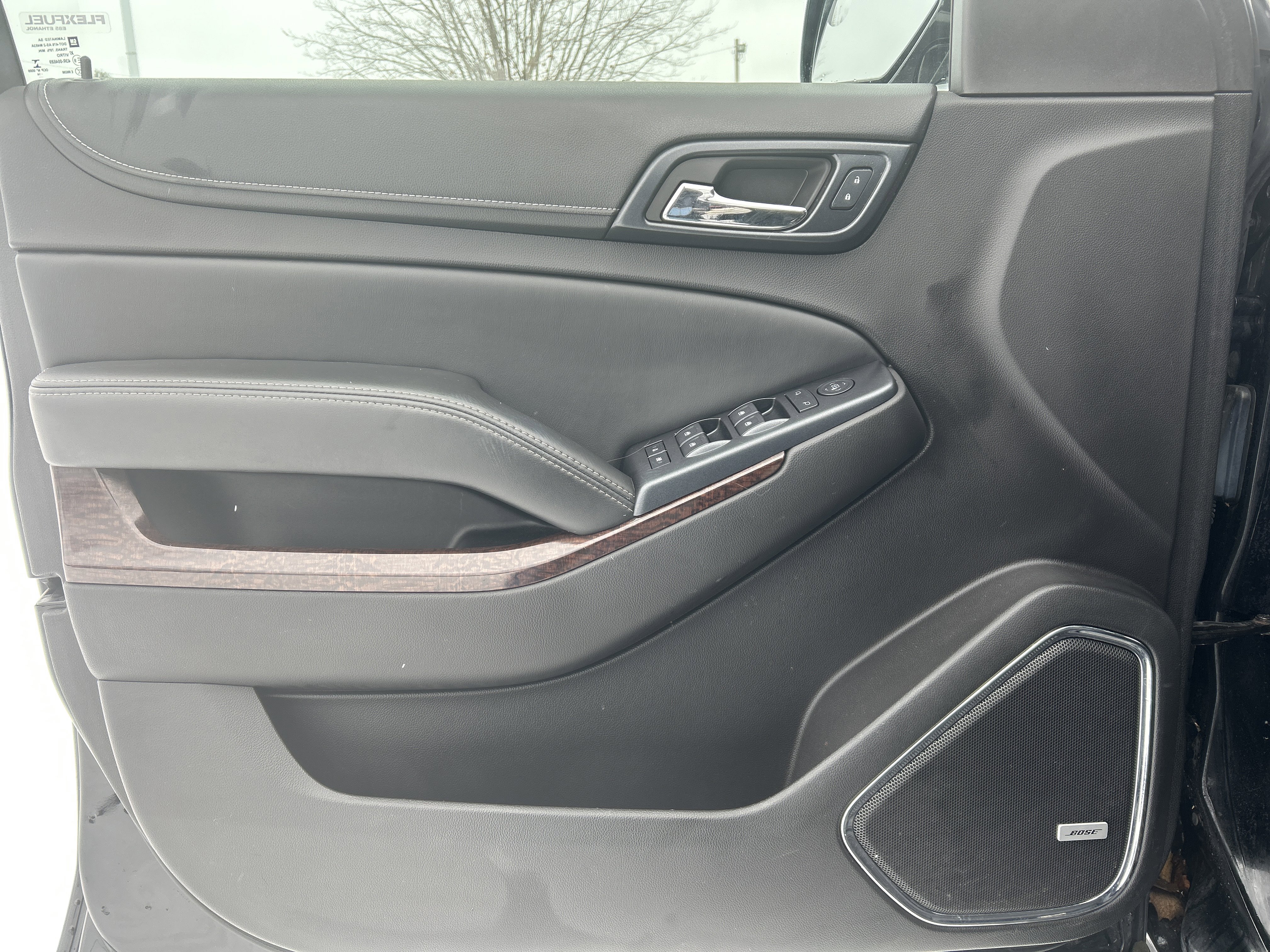 Used 2015 GMC Yukon XL SLE image 15