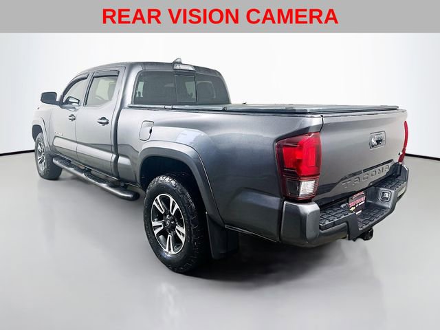 Used 2018 Toyota Tacoma TRD Sport image 5