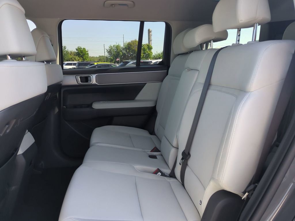 New 2026 Hyundai Santa Fe SE image 17