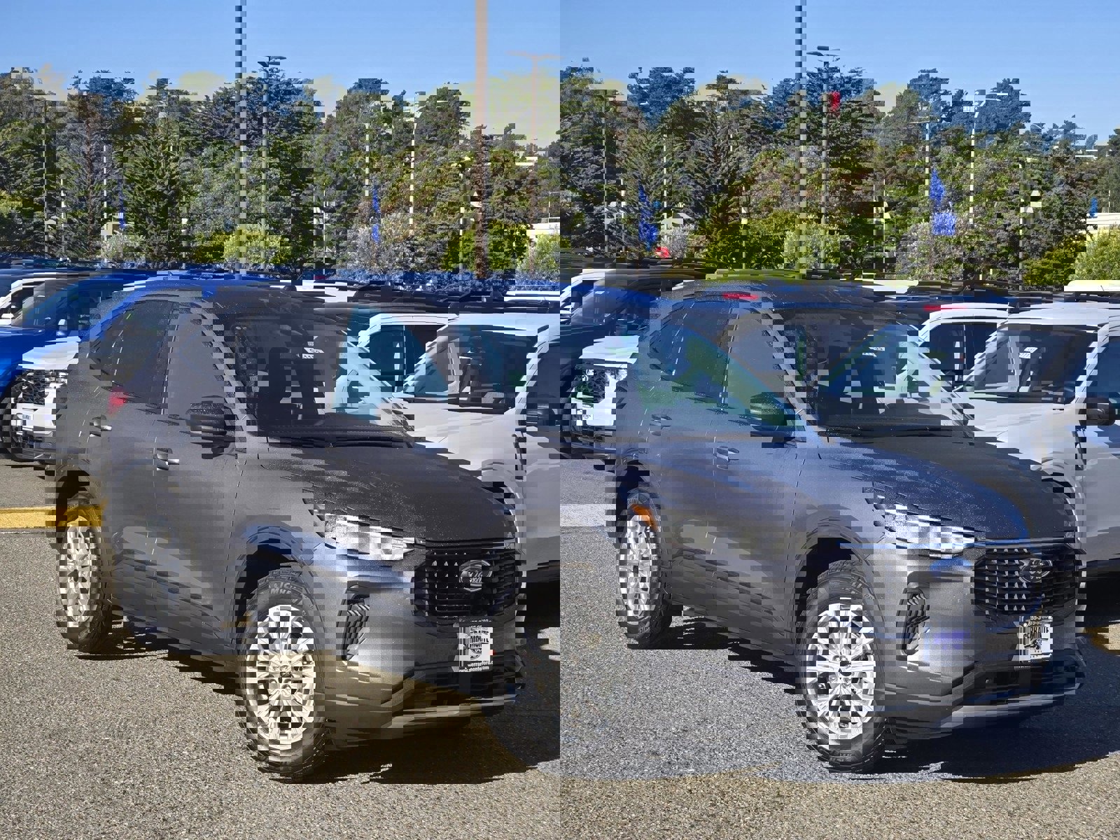 New 2025 Ford Escape Active image 2