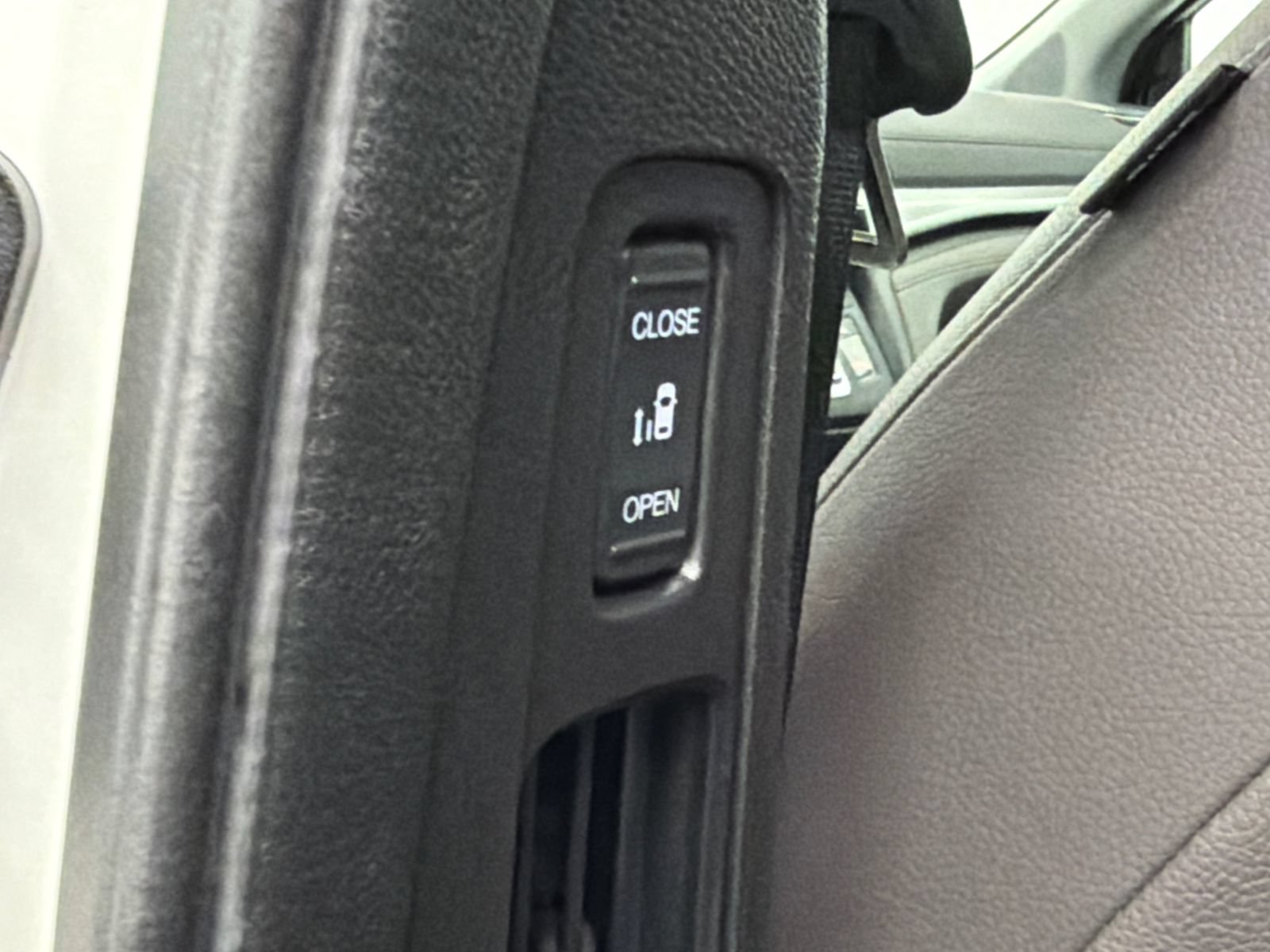 Used 2018 Honda Odyssey EX-L image 21