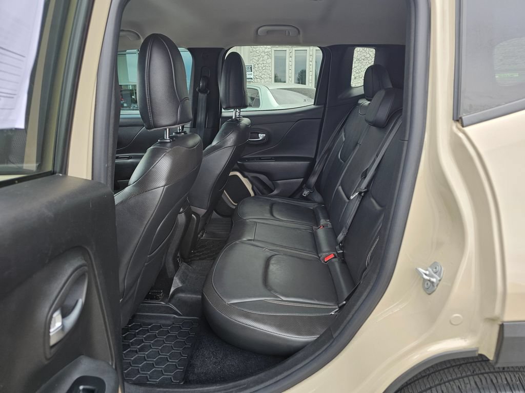 Used 2015 Jeep Renegade Limited w/ Safety & Security Group I AWD/4WD image 13