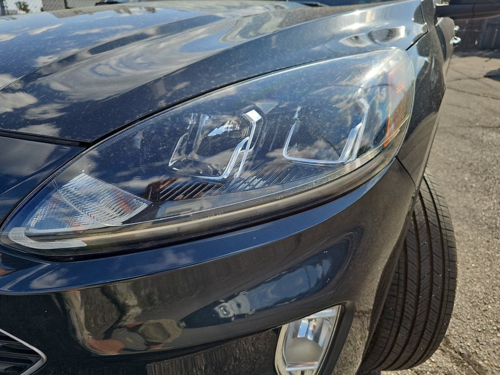 Certified 2022 Ford Escape SEL w/ Technology Package AWD/4WD image 31