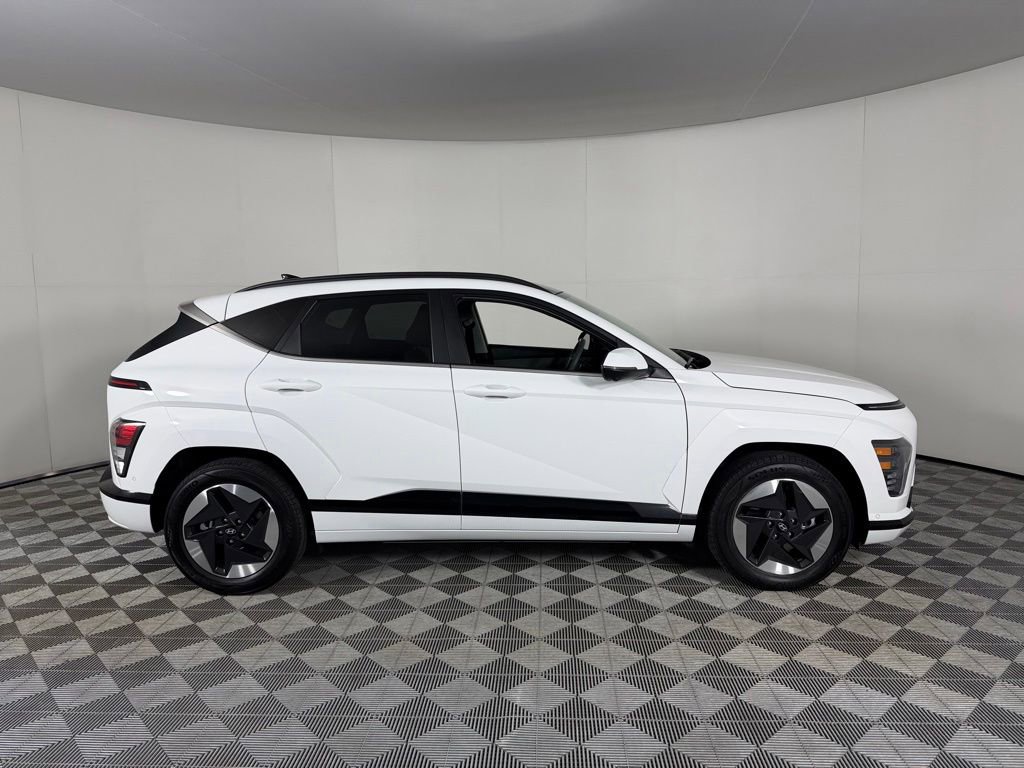 Used 2024 Hyundai Kona Limited FWD image 5