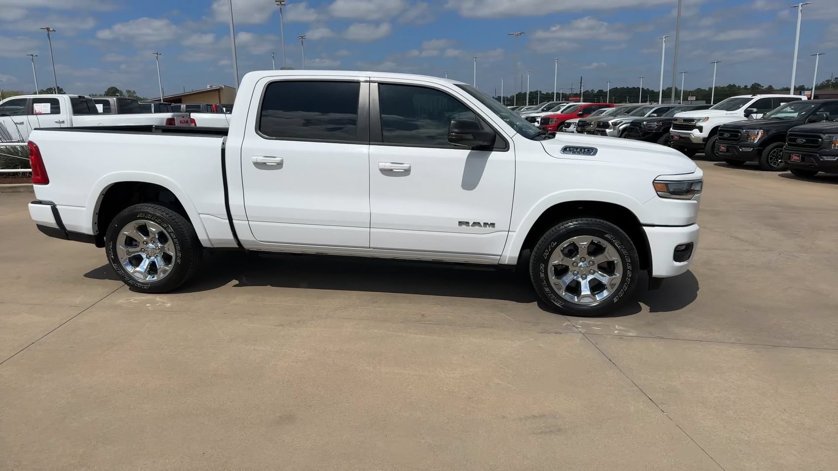 Used 2025 RAM 1500 Lone Star AWD/4WD image 2