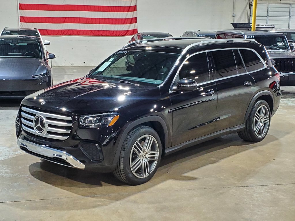 Used 2024 Mercedes-Benz GLS 450 4MATIC image 42
