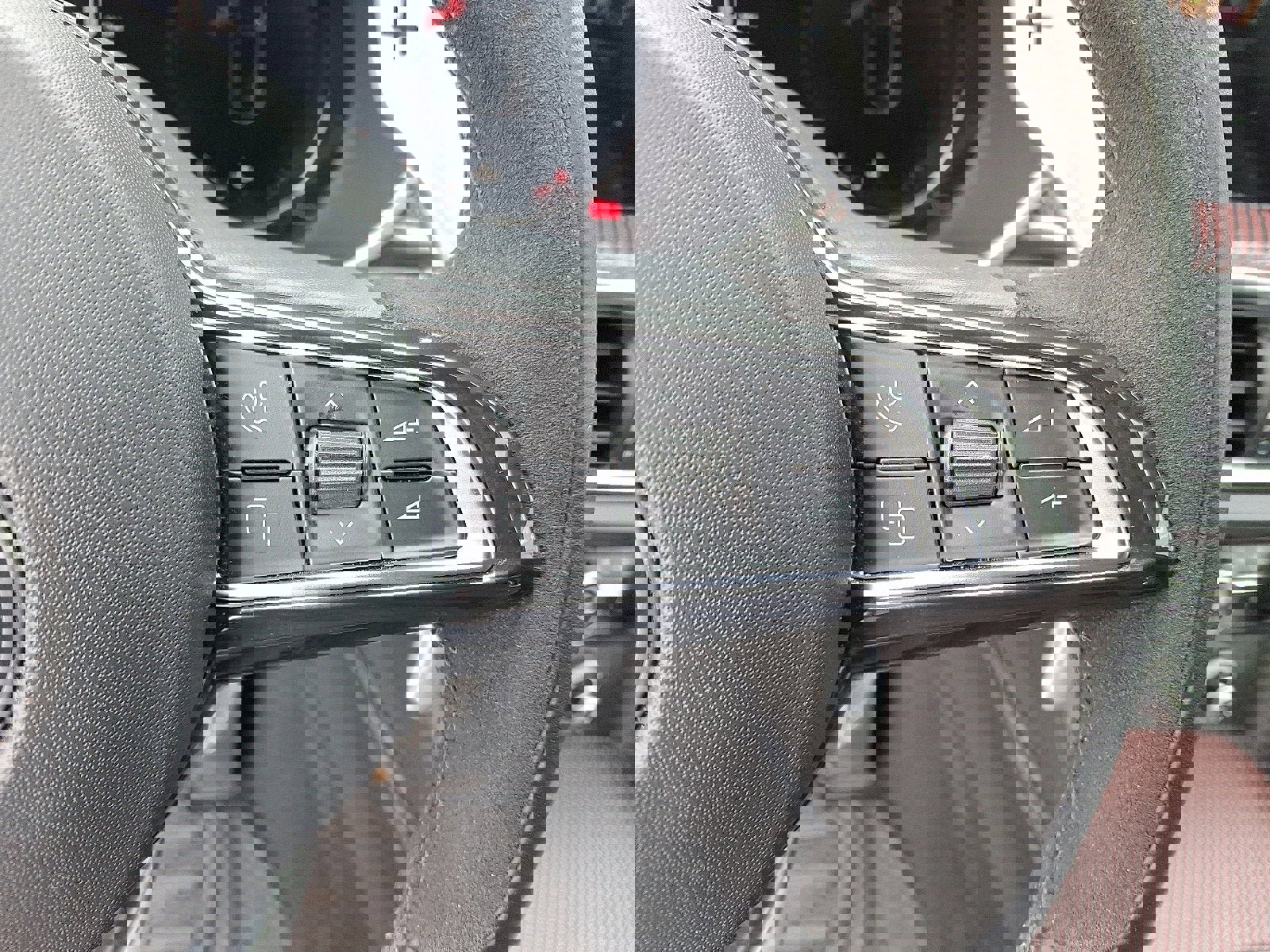 Used 2024 Alfa Romeo Stelvio Quadrifoglio image 22