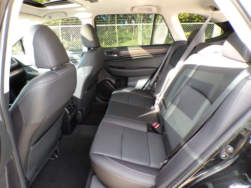 Used 2017 Subaru Outback 2.5i Limited AWD/4WD image 19