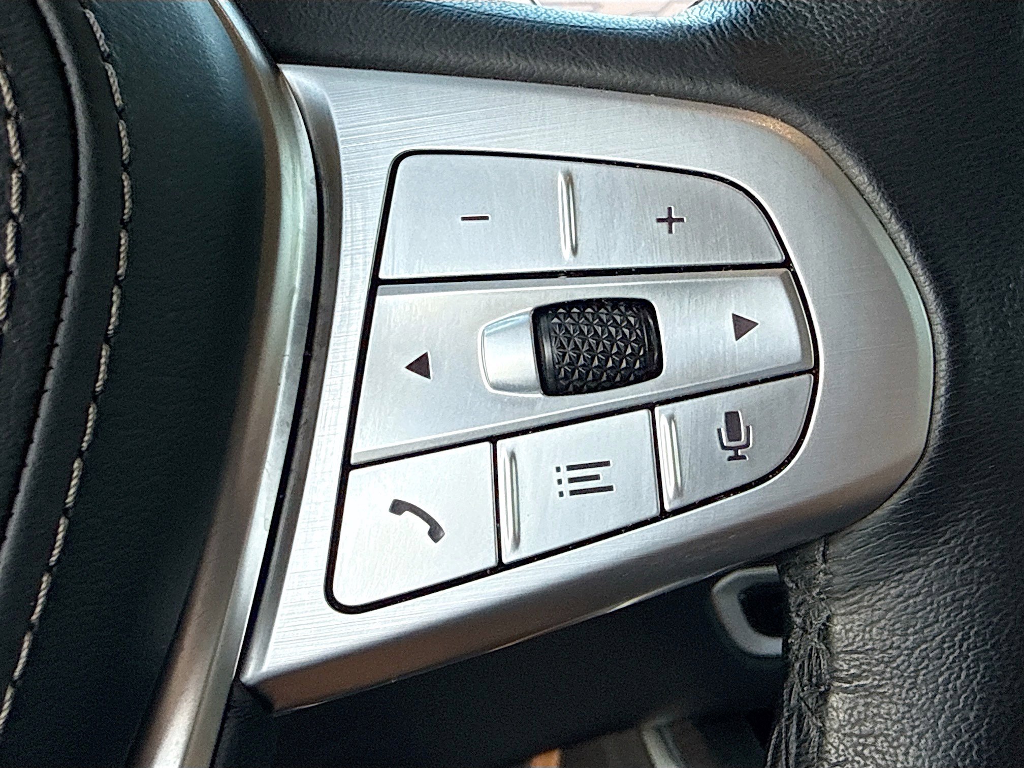 Used 2026 BMW X7 xDrive40i AWD/4WD image 40