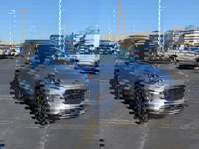 Certified 2022 Ford Escape SE