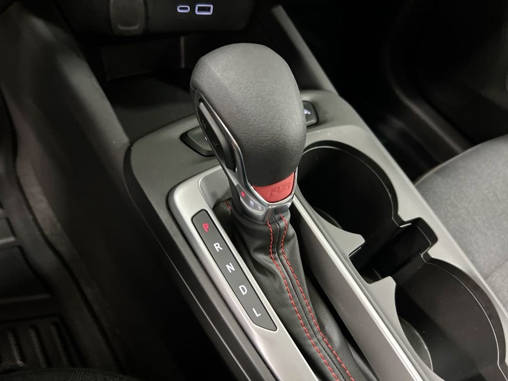 Used 2024 Chevrolet Trax RS w/ Driver Confidence Package image 17