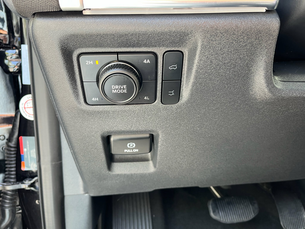 Used 2025 Ford Expedition Max Platinum AWD/4WD image 22