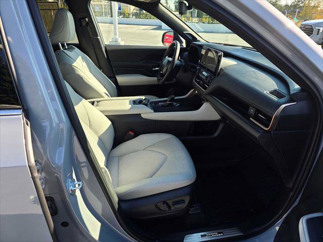 Certified 2025 Toyota Grand Highlander AWD Hybrid image 11