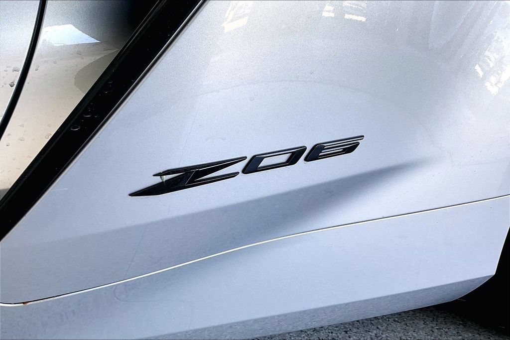 Used 2024 Chevrolet Corvette Z06 w/ Stealth Interior Trim Package RWD image 40