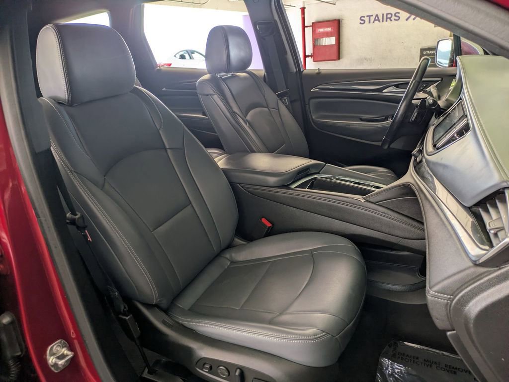 Used 2024 Buick Enclave Premium image 28