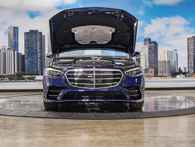 Used 2026 Mercedes-Benz S 580 4MATIC Sedan image 4