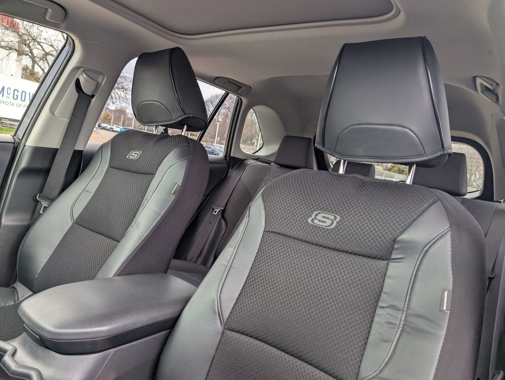 Used 2019 Toyota RAV4 XLE w/ All Weather Liner Package AWD/4WD image 15