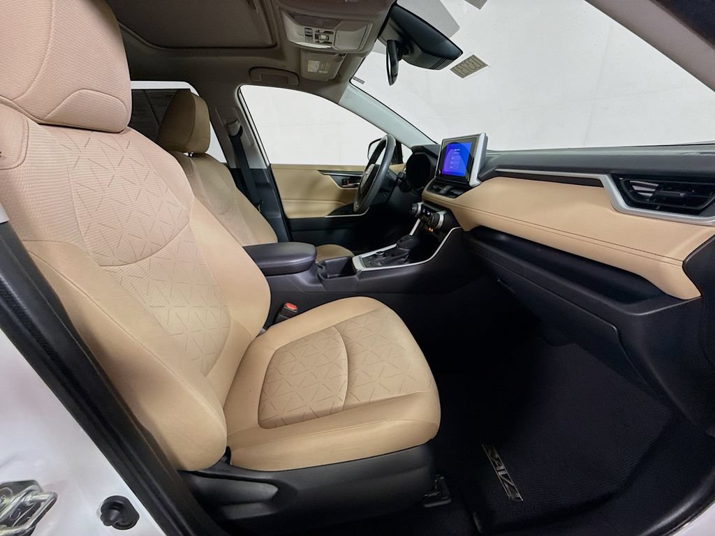 Certified 2023 Toyota RAV4 XLE w/ Convenience Package AWD/4WD image 28