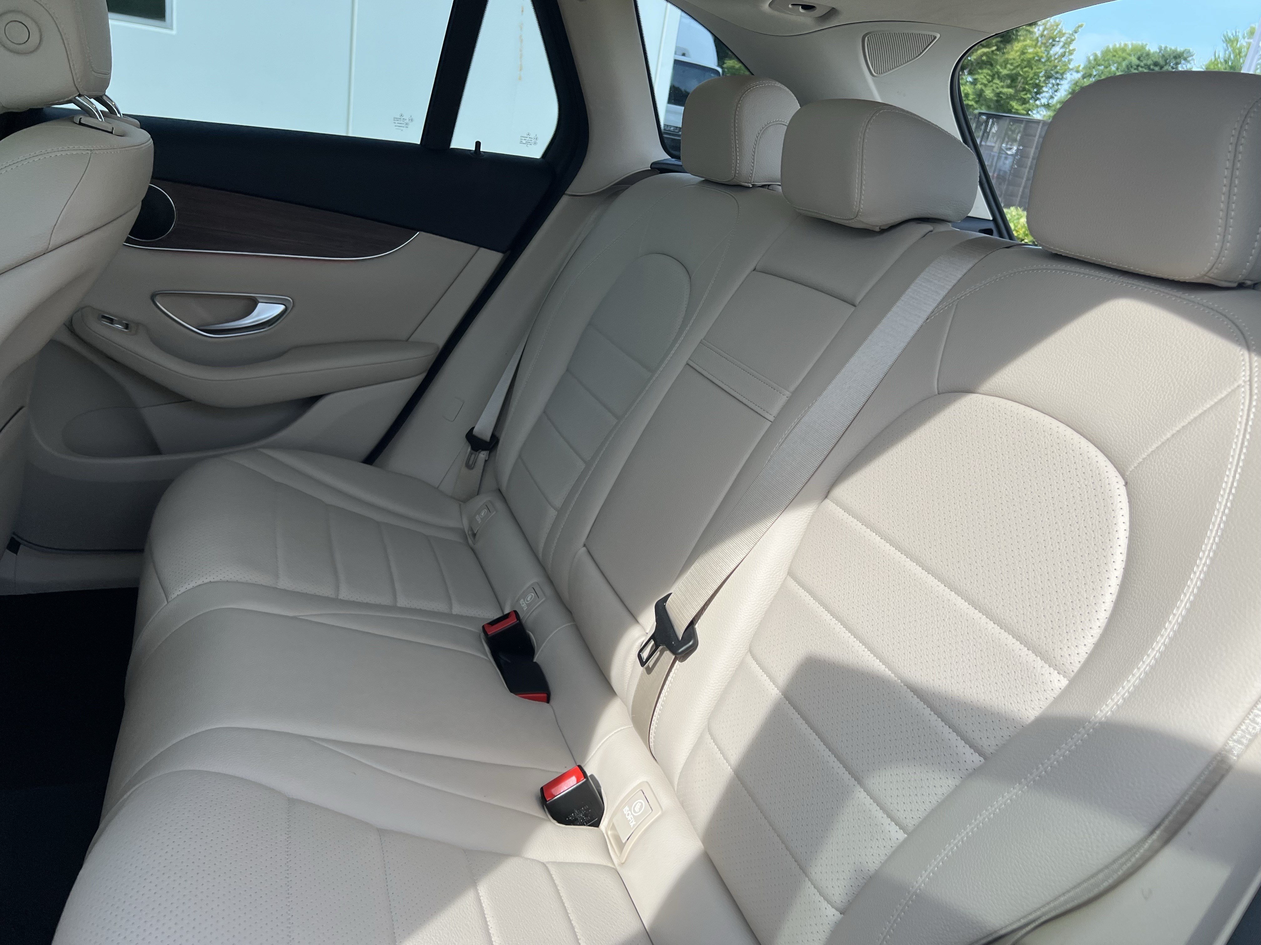 Certified 2021 Mercedes-Benz GLC 300 4MATIC image 32