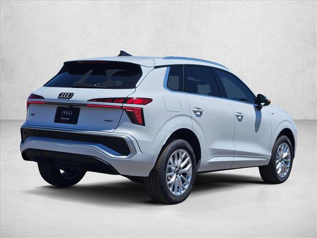 New 2026 Audi Q3 quattro 2.0T AWD/4WD image 2